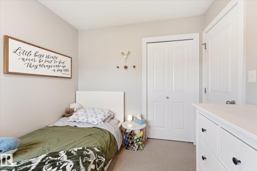 15122 33 Street, Edmonton, AB - Indoor Photo Showing Bedroom