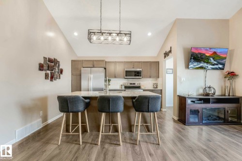 16024 12 Avenue, Edmonton, AB 