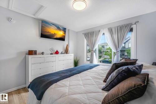 16024 12 Avenue, Edmonton, AB 