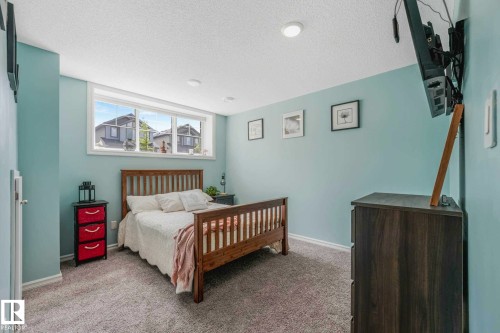 16024 12 Avenue, Edmonton, AB 