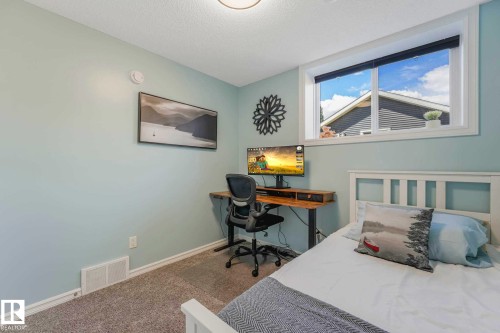 16024 12 Avenue, Edmonton, AB 