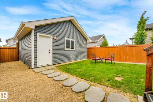16024 12 Avenue, Edmonton, AB 