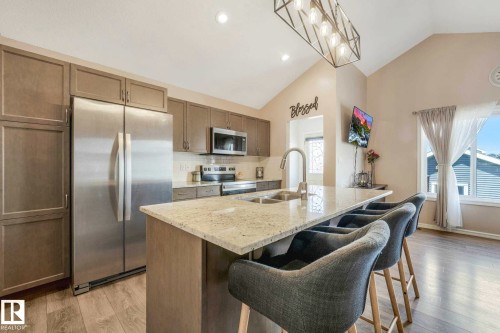 16024 12 Avenue, Edmonton, AB 