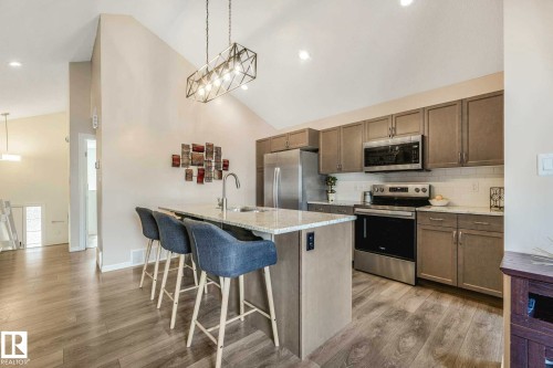 16024 12 Avenue, Edmonton, AB 