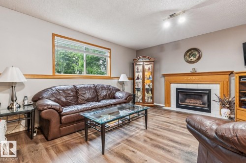 3623 30 Street, Edmonton, AB 