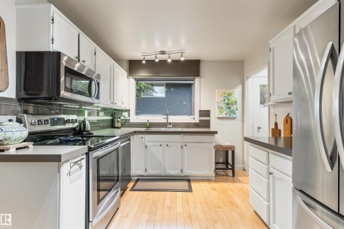 16 Quesnell Road, Edmonton, AB 