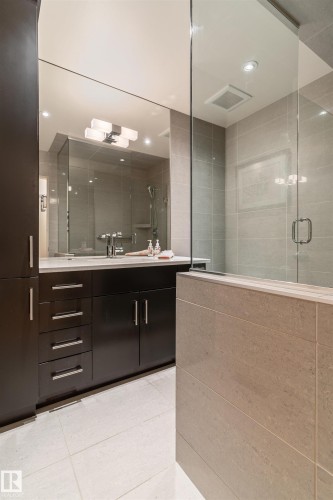 16 Quesnell Road, Edmonton, AB 
