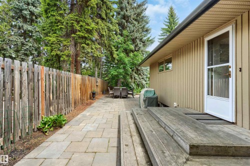 16 Quesnell Road, Edmonton, AB 