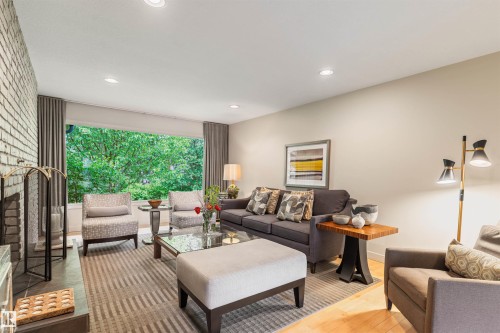 16 Quesnell Road, Edmonton, AB 