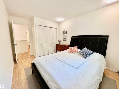 3 10324 119 Street, Edmonton, AB 