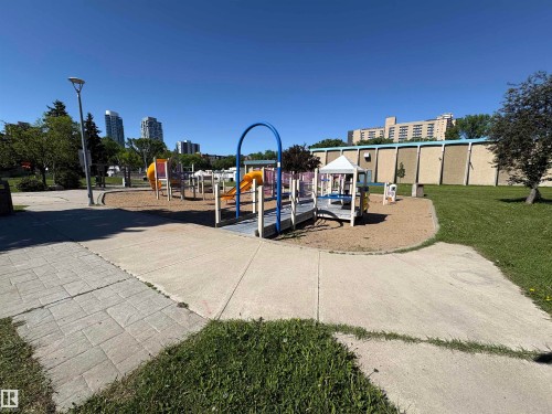 3 10324 119 Street, Edmonton, AB 