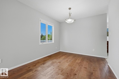 15220 124 St Nw, Edmonton, AB - Indoor Photo Showing Other Room