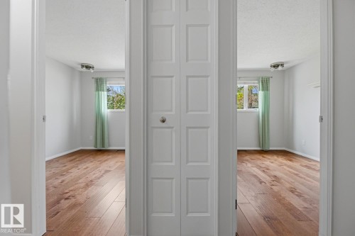 15220 124 St Nw, Edmonton, AB - Indoor Photo Showing Other Room