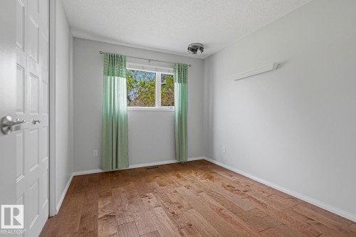 15220 124 St Nw, Edmonton, AB - Indoor Photo Showing Other Room