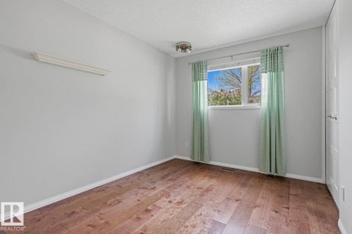15220 124 St Nw, Edmonton, AB - Indoor Photo Showing Other Room