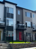 90 804 WELSH Drive  Edmonton, AB T6X 1Y8