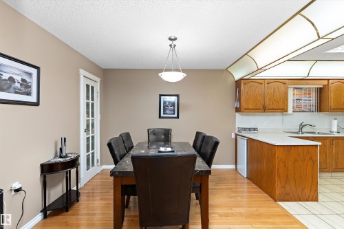 15577 59A Street, Edmonton, AB 