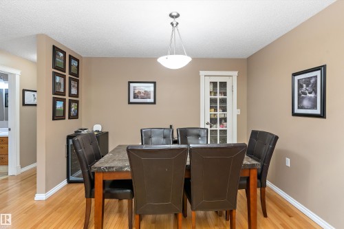 15577 59A Street, Edmonton, AB 