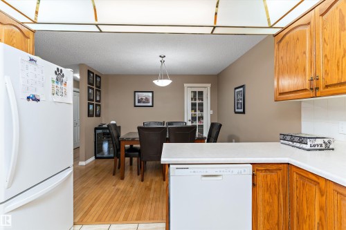 15577 59A Street, Edmonton, AB 