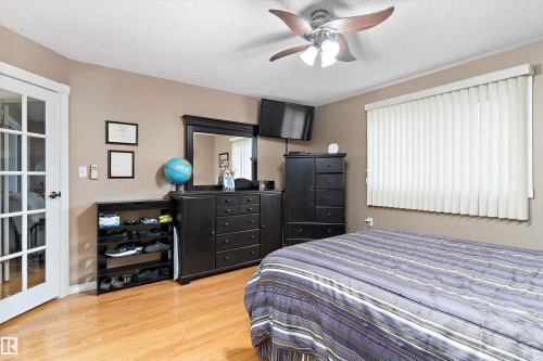 15577 59A Street, Edmonton, AB 