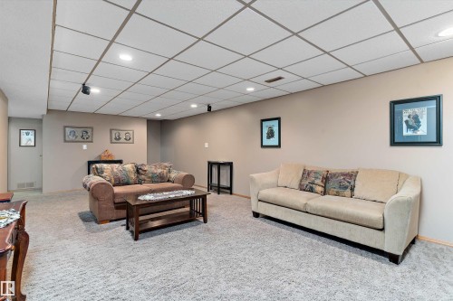 15577 59A Street, Edmonton, AB 