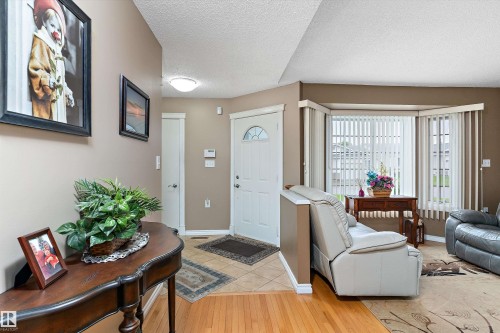 15577 59A Street, Edmonton, AB 