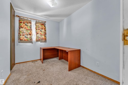 17D Callingwood Crest Nw, Edmonton, AB - Indoor Photo Showing Other Room