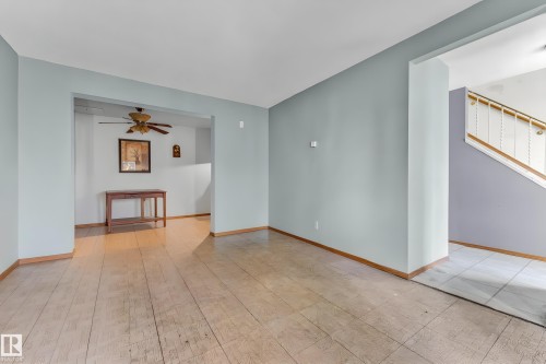17D Callingwood Crest Nw, Edmonton, AB - Indoor Photo Showing Other Room