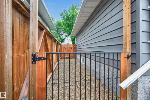 10316 77 Street, Edmonton, AB 