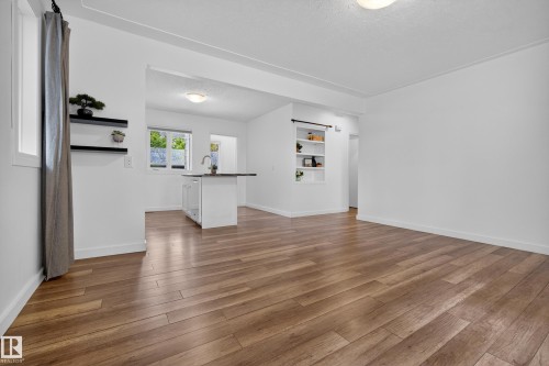 10316 77 Street, Edmonton, AB 
