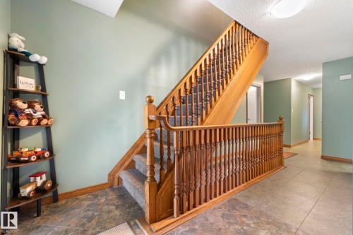 Stairs - 9940 83 St, Fort Saskatchewan, AB 