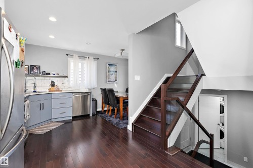 14832 103 Ave, Edmonton, AB 
