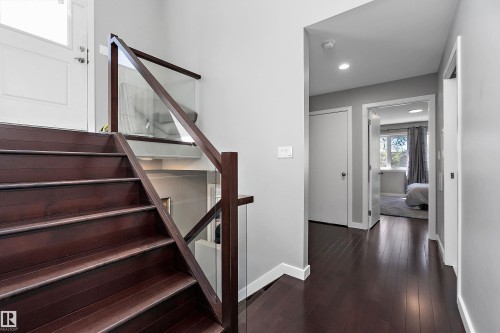 14832 103 Ave, Edmonton, AB 