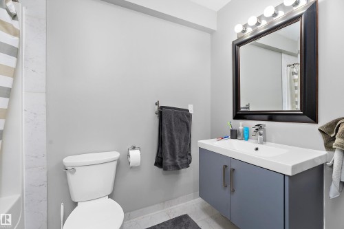 14832 103 Ave, Edmonton, AB 