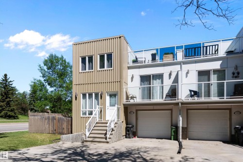 14832 103 Ave, Edmonton, AB 
