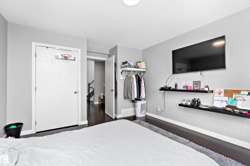 14832 103 Ave, Edmonton, AB 