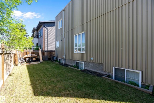 14832 103 Ave, Edmonton, AB 