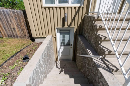 14832 103 Ave, Edmonton, AB 