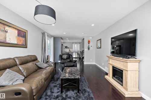 14832 103 Ave, Edmonton, AB 