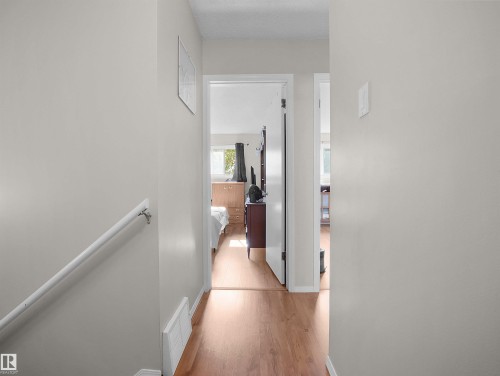 B 16405 89 Avenue, Edmonton, AB 
