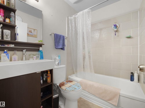 B 16405 89 Avenue, Edmonton, AB 