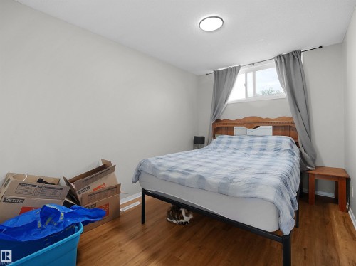 B 16405 89 Avenue, Edmonton, AB 