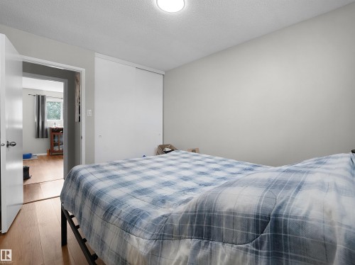 B 16405 89 Avenue, Edmonton, AB 