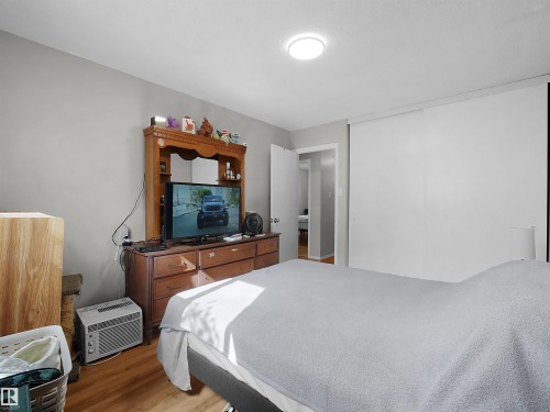 B 16405 89 Avenue, Edmonton, AB 