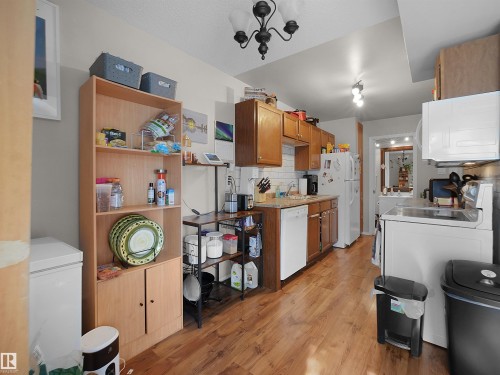 B 16405 89 Avenue, Edmonton, AB 