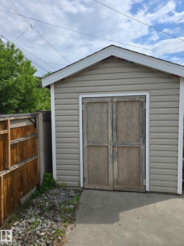 3426 120 Avenue, Edmonton, AB - Outdoor With Exterior