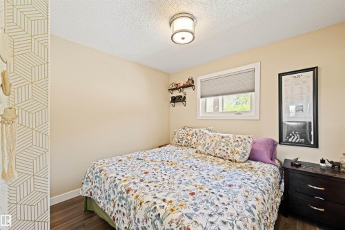12002 39 Street, Edmonton, AB 