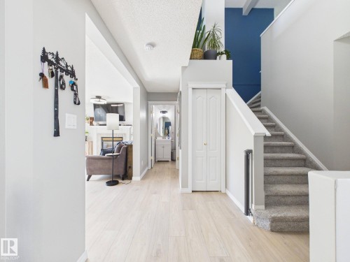506 Bevington Close, Edmonton, AB 