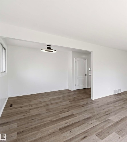 13303 58 Street, Edmonton, AB 