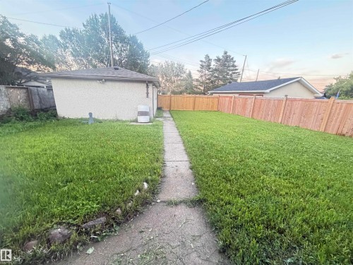 13303 58 Street, Edmonton, AB 